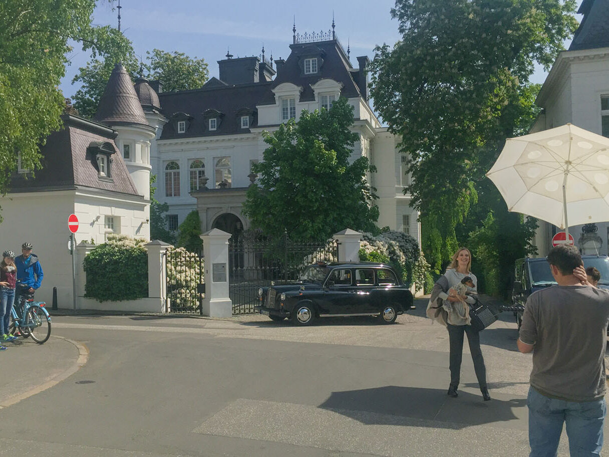 Alster, Milchstrasse, weisse Villa, Alster Fahrradtour Hamburg