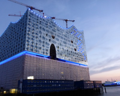 blue port elbphilharmonie hafencity hamburg auskenner hamburg radtour fahrradtour hamburg